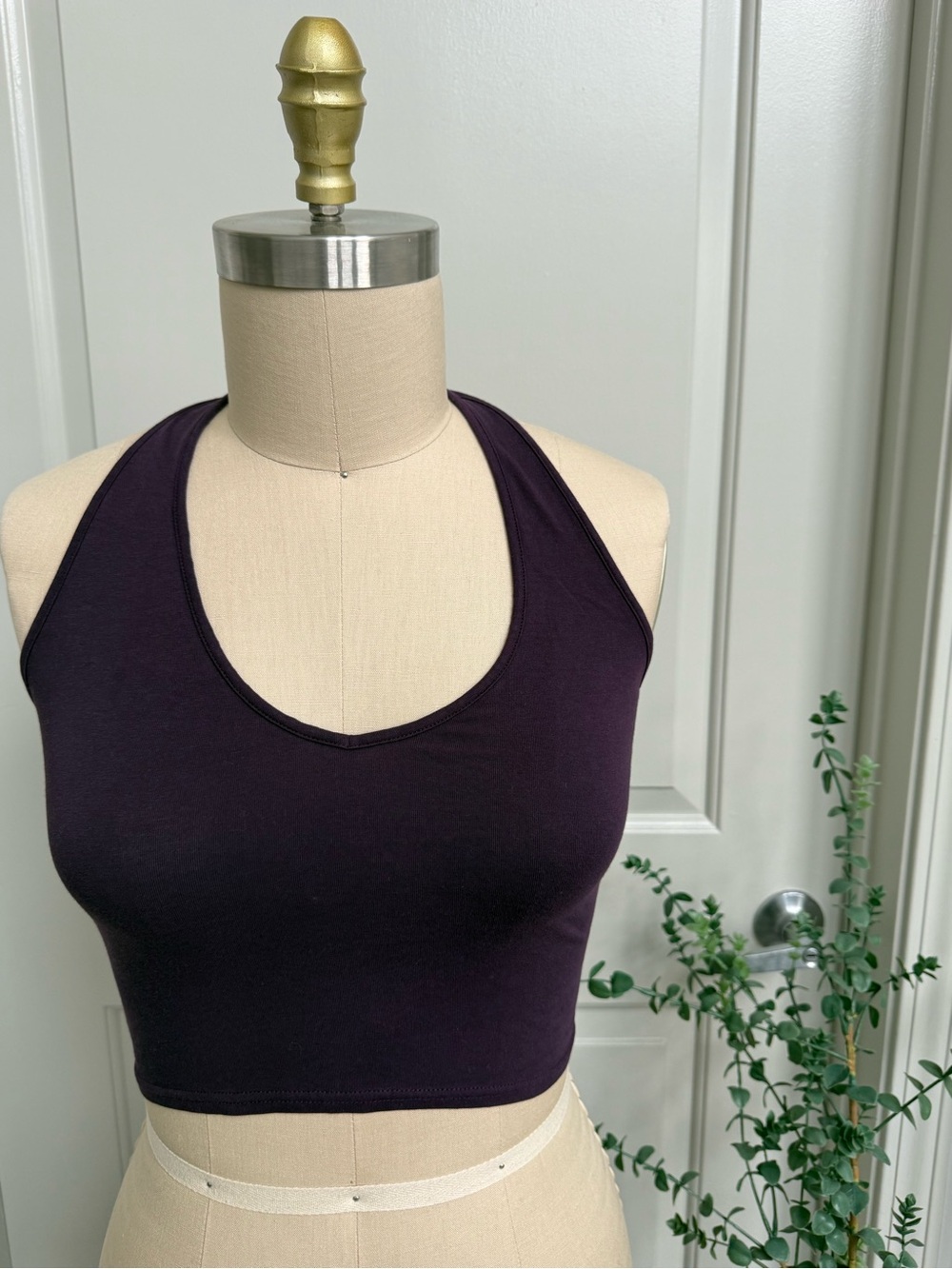 Express Women's Racerback Crop Sports Bra - Deep Plum